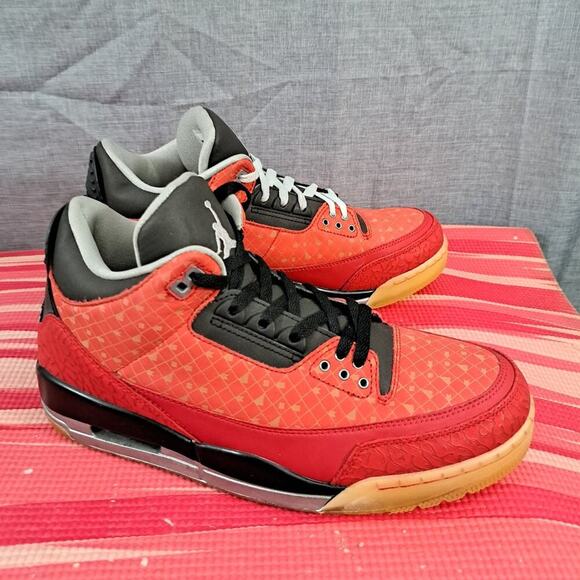 %Size 10.5 Nike Air Jordan III (3) DoernBecher DB Sneakers 2013 Men A 23 main image 9